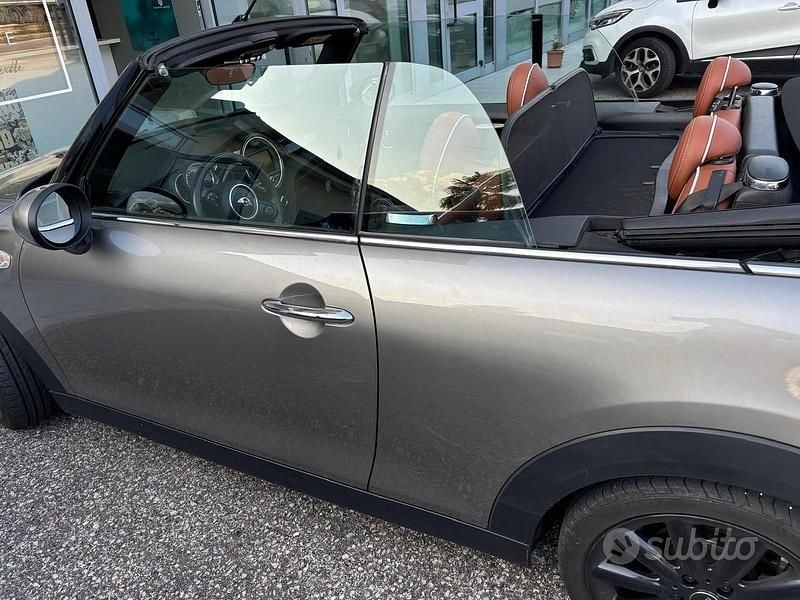 Usata Mini Cooper Cabriolet 2016 Grigio Cabrio