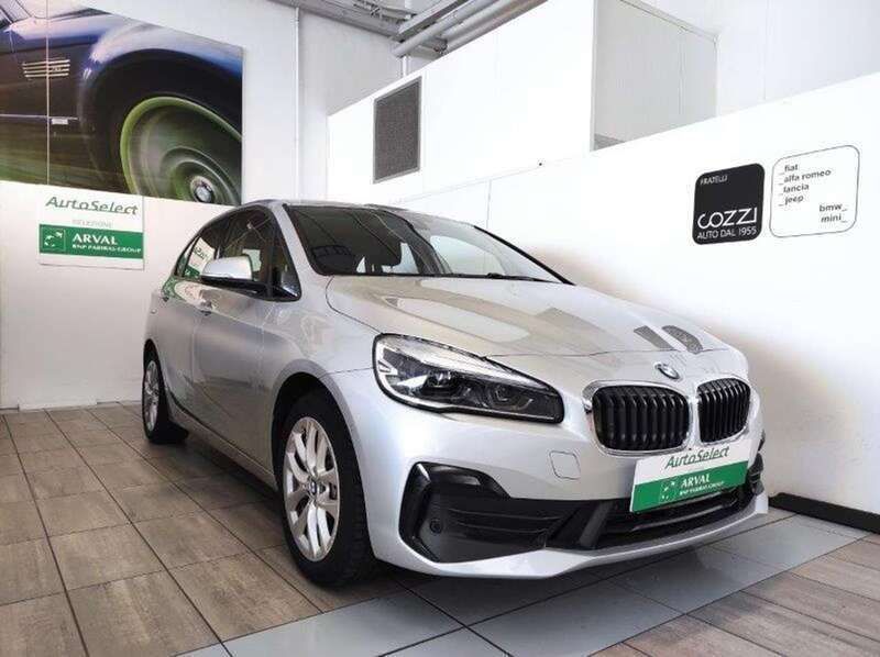 Argento Usata 2021 BMW 225 Active Tourer iPerformance Monovolume | 22.500 € - Immagine 1/4