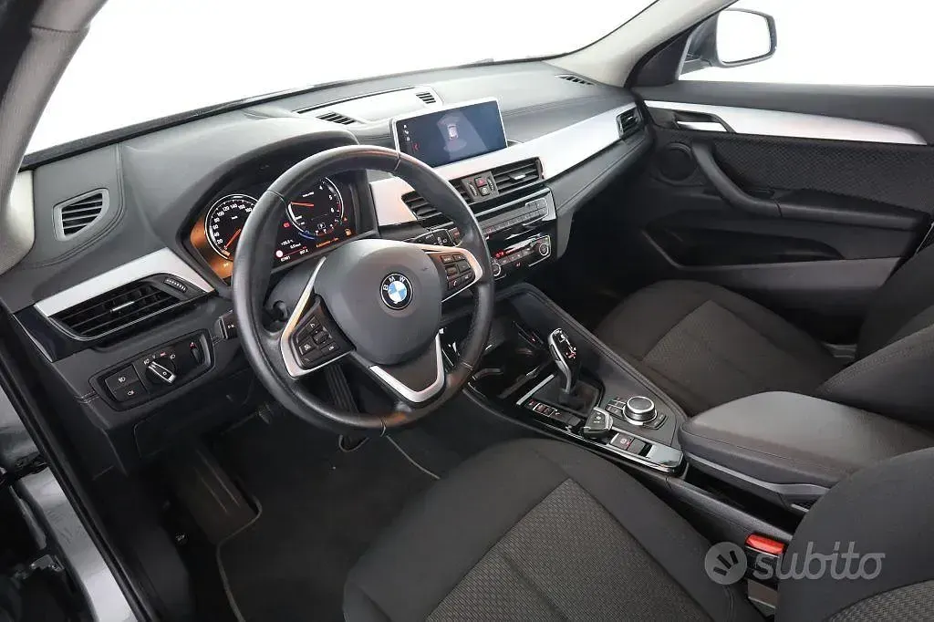 Usata BMW X2 Advantage 116 CV (85 kW) 2023 Grey metallic SUV