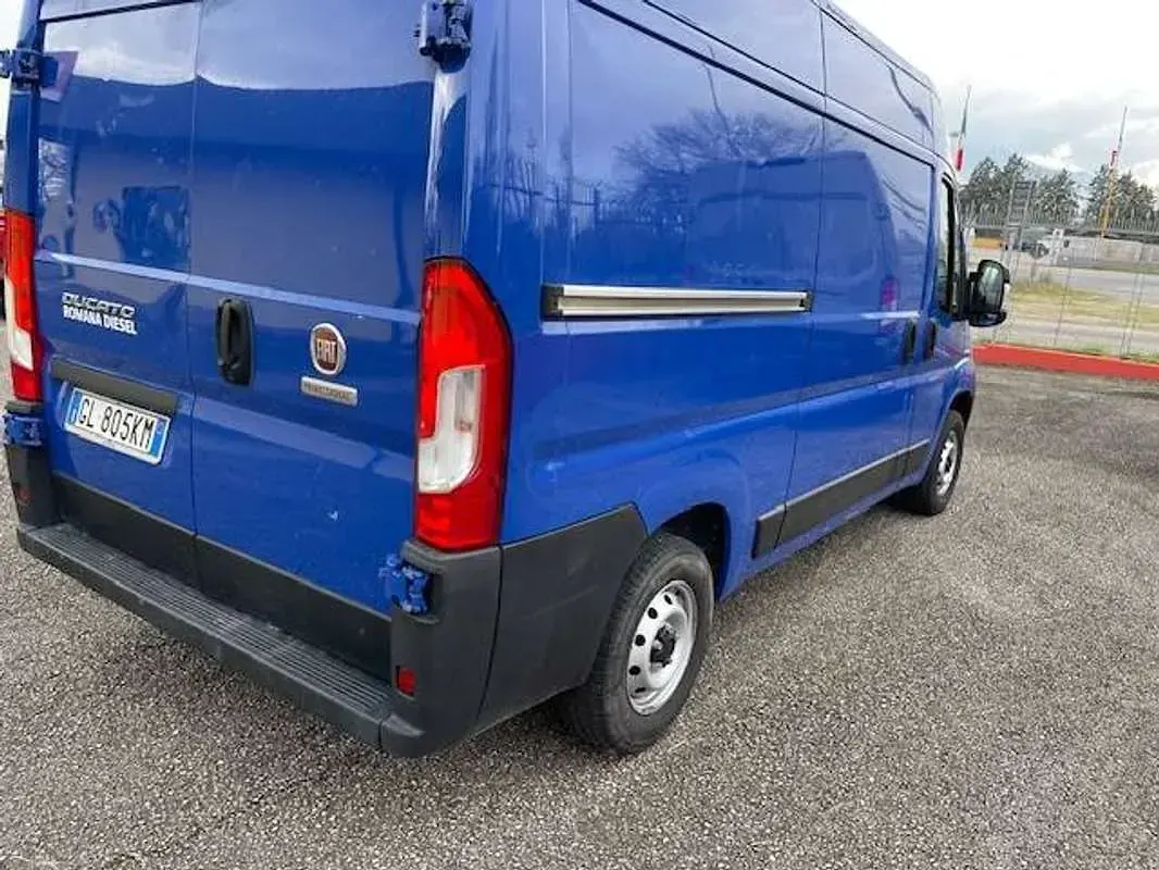 Usata Fiat Ducato 120 CV (88 kW) 2022 Blu/azzurro Furgone