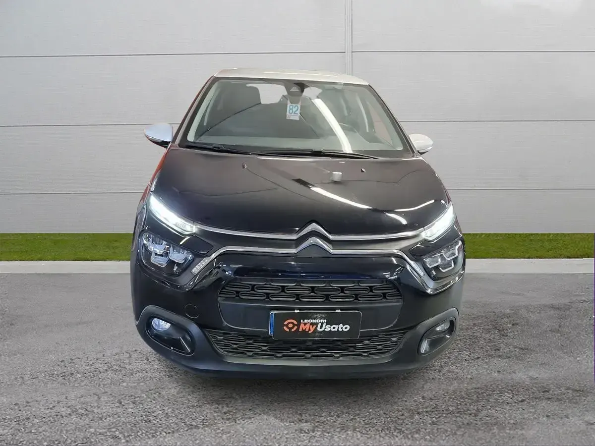 Usata Citroën C3 Shine 110 CV (80 kW) 2022 Night black Utilitaria