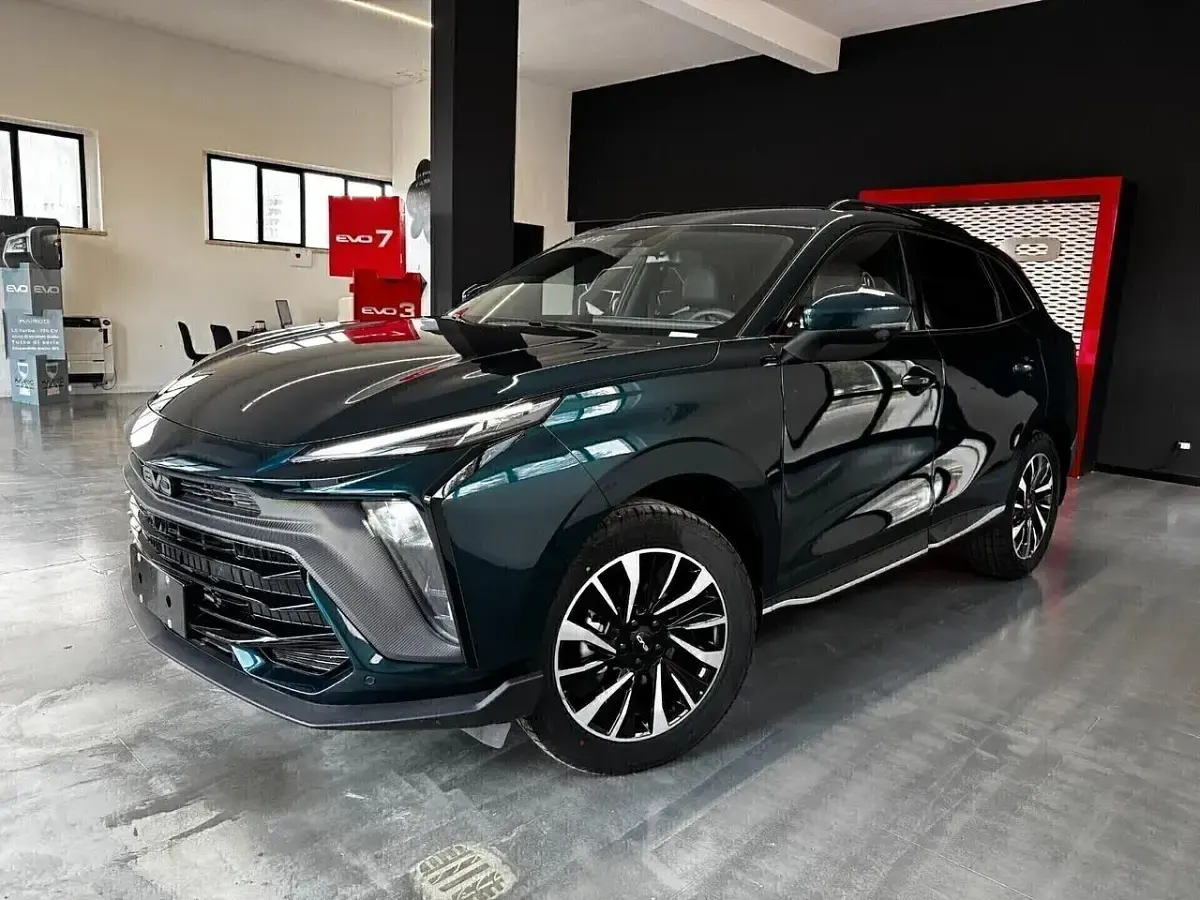 Nuova EVO Evo 6 167 CV (122 kW) 2026 Verde SUV