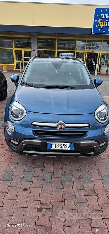 Usata Fiat 500 Cross Plus 120 CV (88 kW) 2017 Blu Station wagon