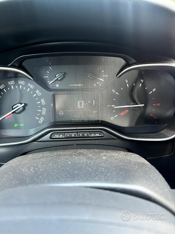 Blu Usata 2021 Citroën C3 PureTech Due volumi | 13.000 € (Buon prezzo) - Immagine 1/4