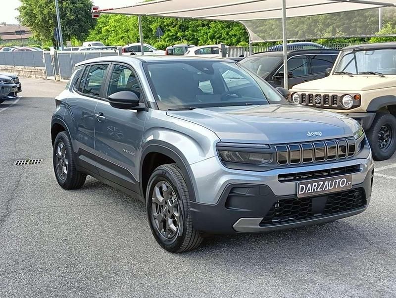 Nuova Jeep Avenger Longitude 101 CV (74 kW) 2025 Grigio graffite SUV