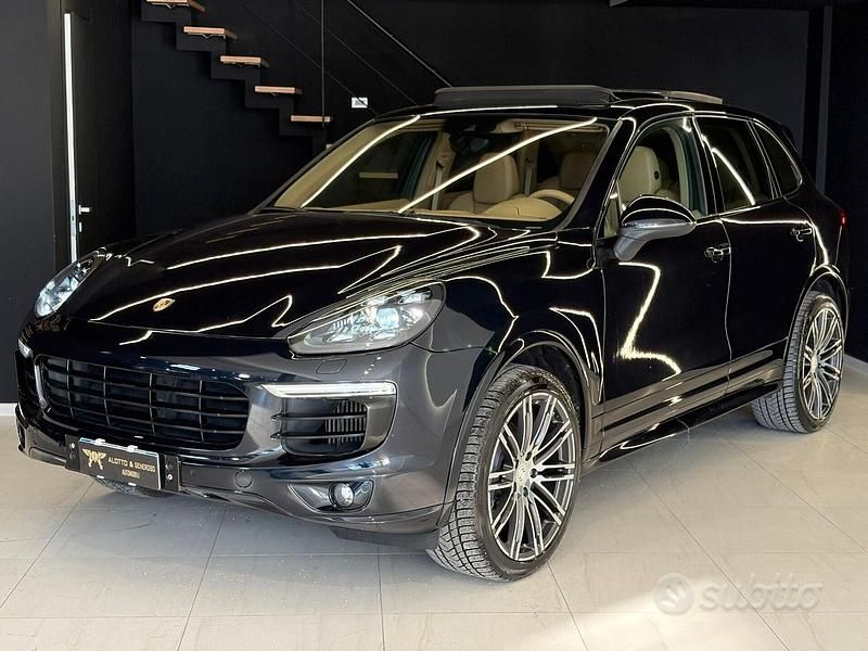 Usata Porsche Cayenne 250 CV (183 kW) 2016 Blu SUV