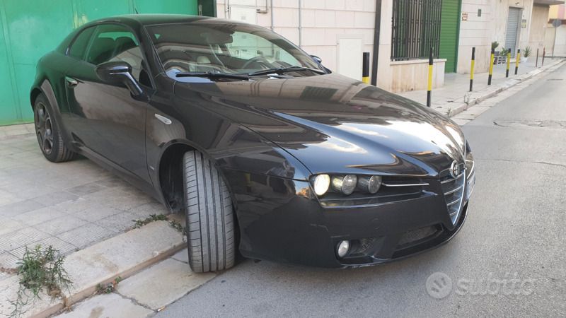Usata Alfa Romeo Brera 170 CV (125 kW) 2010 Nero Coupé