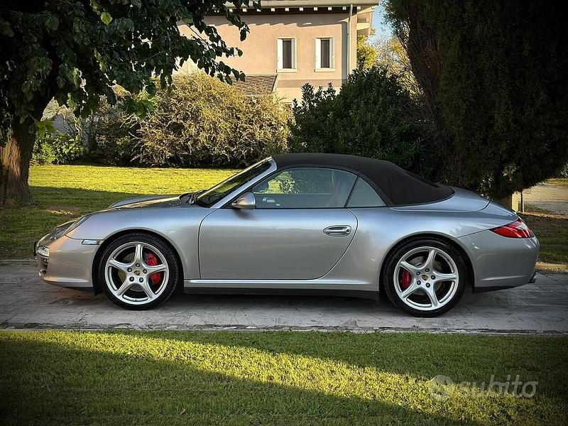 Usata Porsche 997 2011 Grigio Cabrio