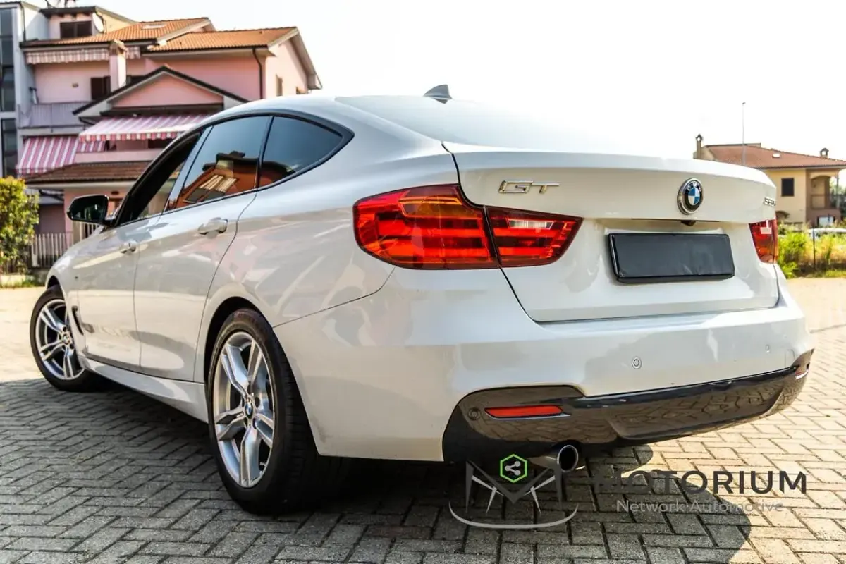 Usata BMW 320 Gran Turismo M Sport 183 CV (134 kW) 2014 Bianco Coupé