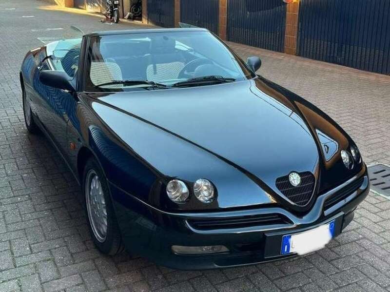 Nero Usata 1997 Alfa Romeo Spider Lusso Cabrio | 8900 € - Immagine 1/4