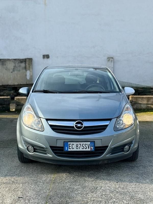 Usata Opel Corsa 2010 Grigio Utilitaria