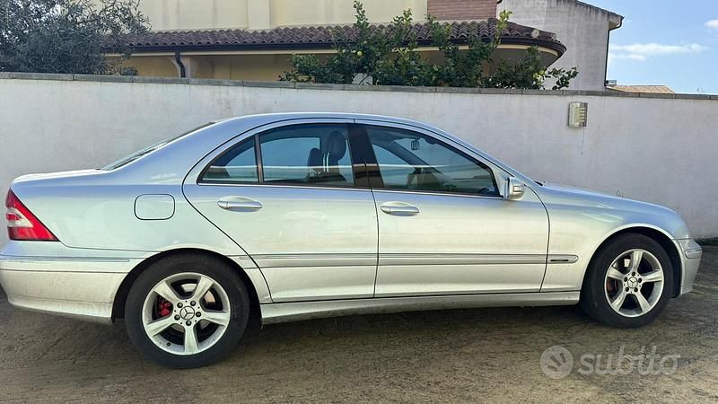 Usata Mercedes C220 Avantgarde 2005 Grigio Berlina