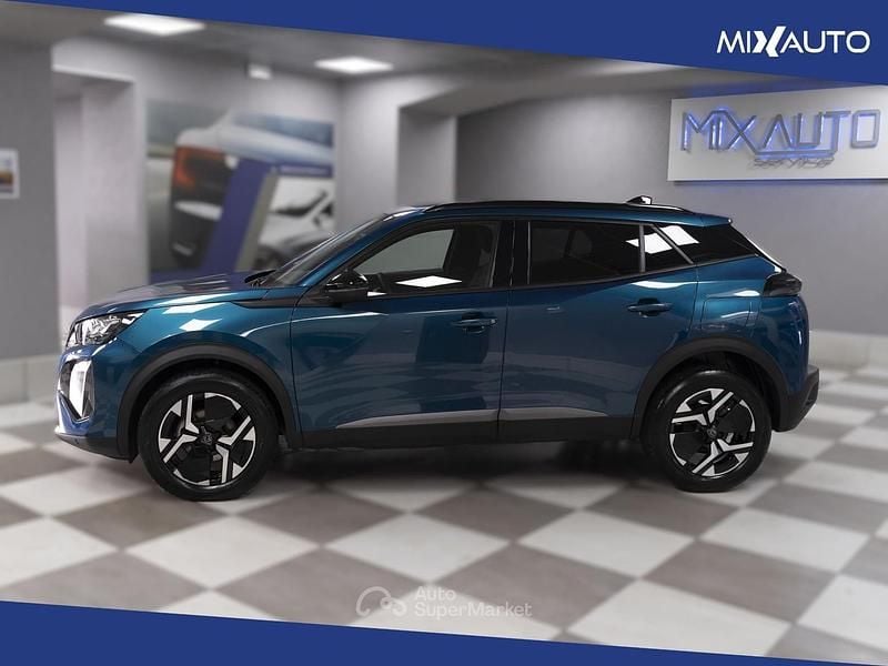 Usata Peugeot 2008 Allure 102 CV (75 kW) 2025 Blu SUV