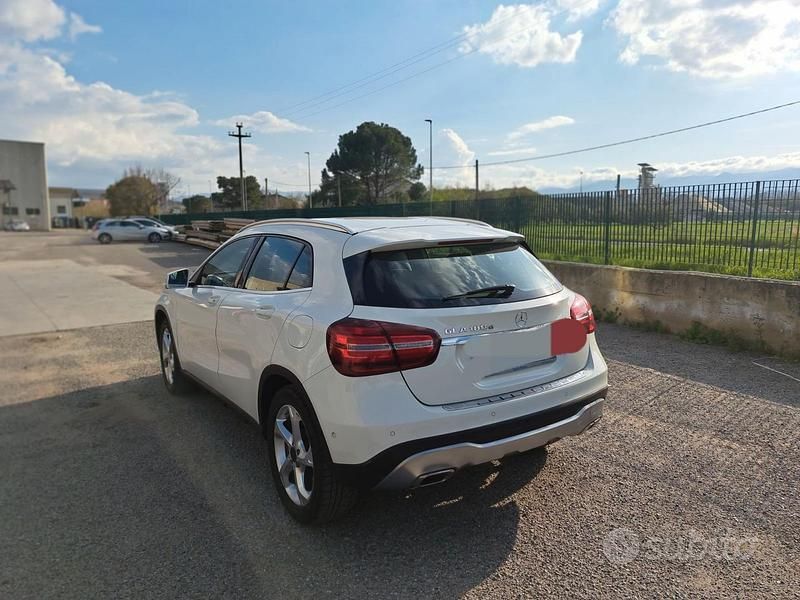 Usata Mercedes GLA180 2017 Bianco SUV