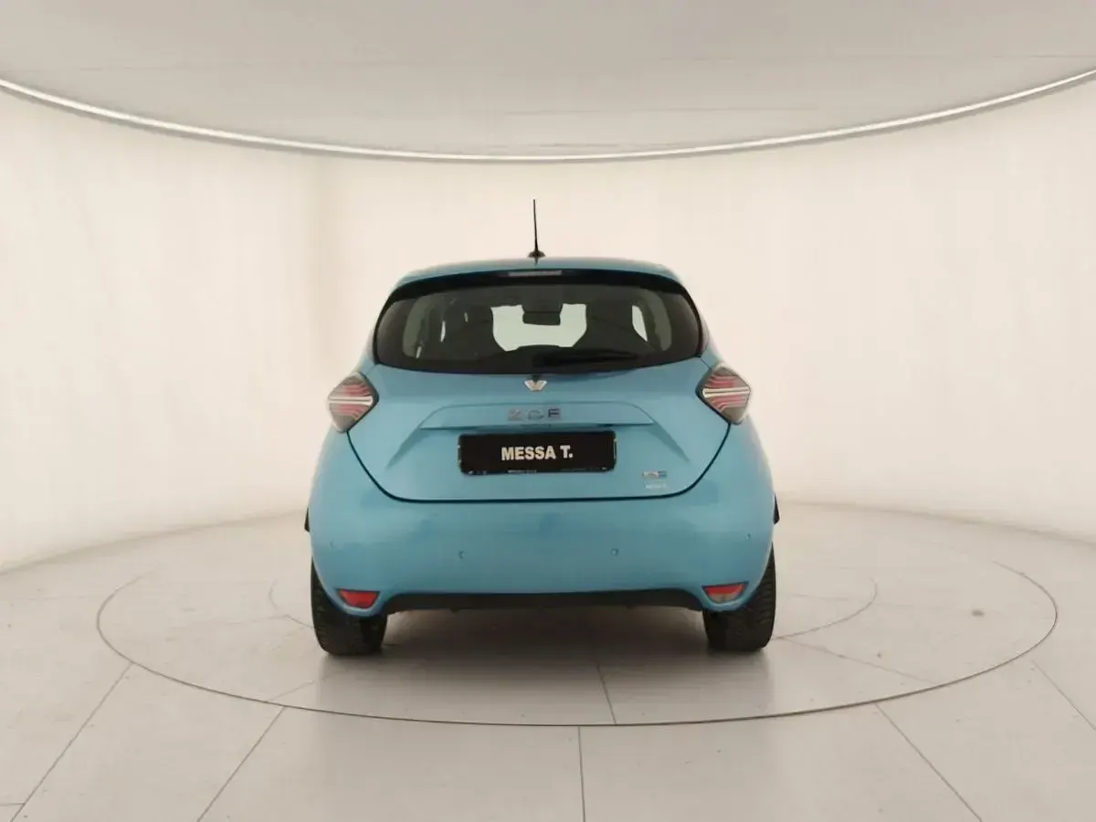 Usata Renault Zoe Intens 50 kW (69 CV) 2021 Blu celadon Utilitaria