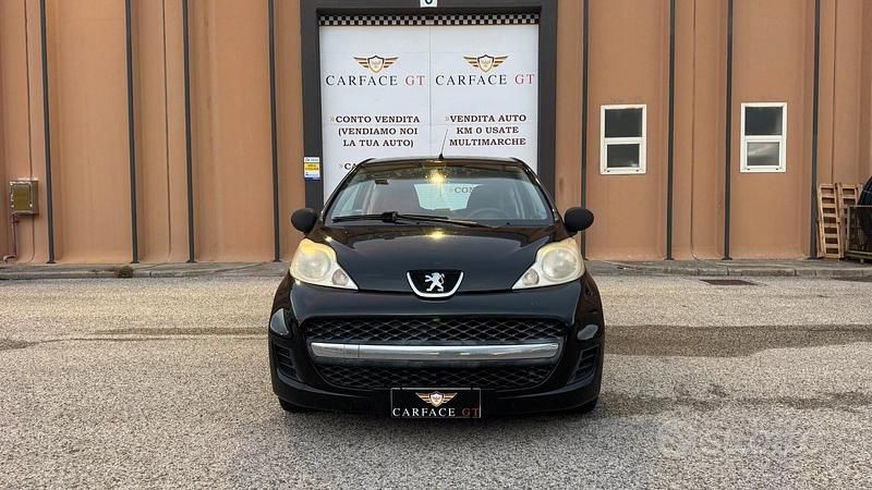 Usata Peugeot 107 68 CV (50 kW) 2010 Nero Utilitaria