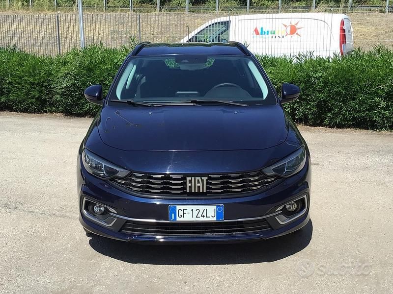 Usata Fiat Tipo Life 131 CV (96 kW) 2021 Blu Station wagon