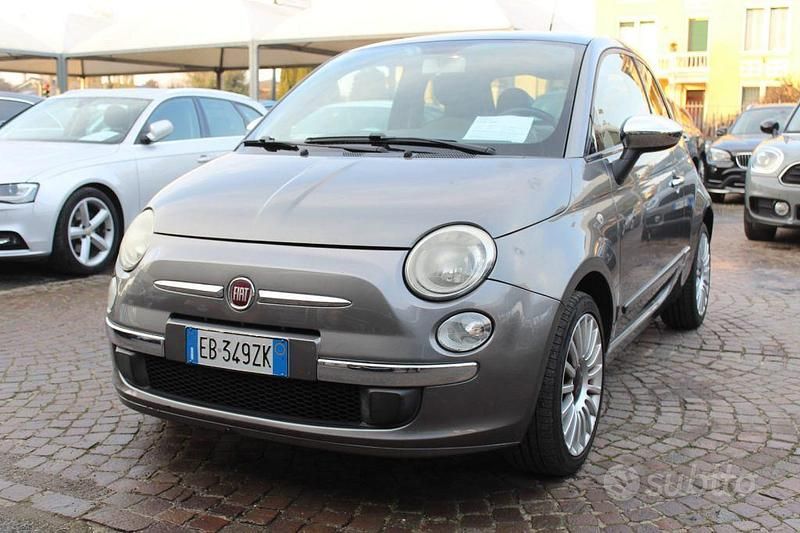 Grigio scuro Usata 2010 Fiat 500 Lounge Due volumi | 5900 € (Buon prezzo) - Immagine 1/4