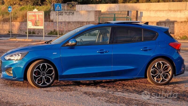 Usata Ford Focus ST-Line 120 CV (88 kW) 2018 Blu/azzurro Berlina