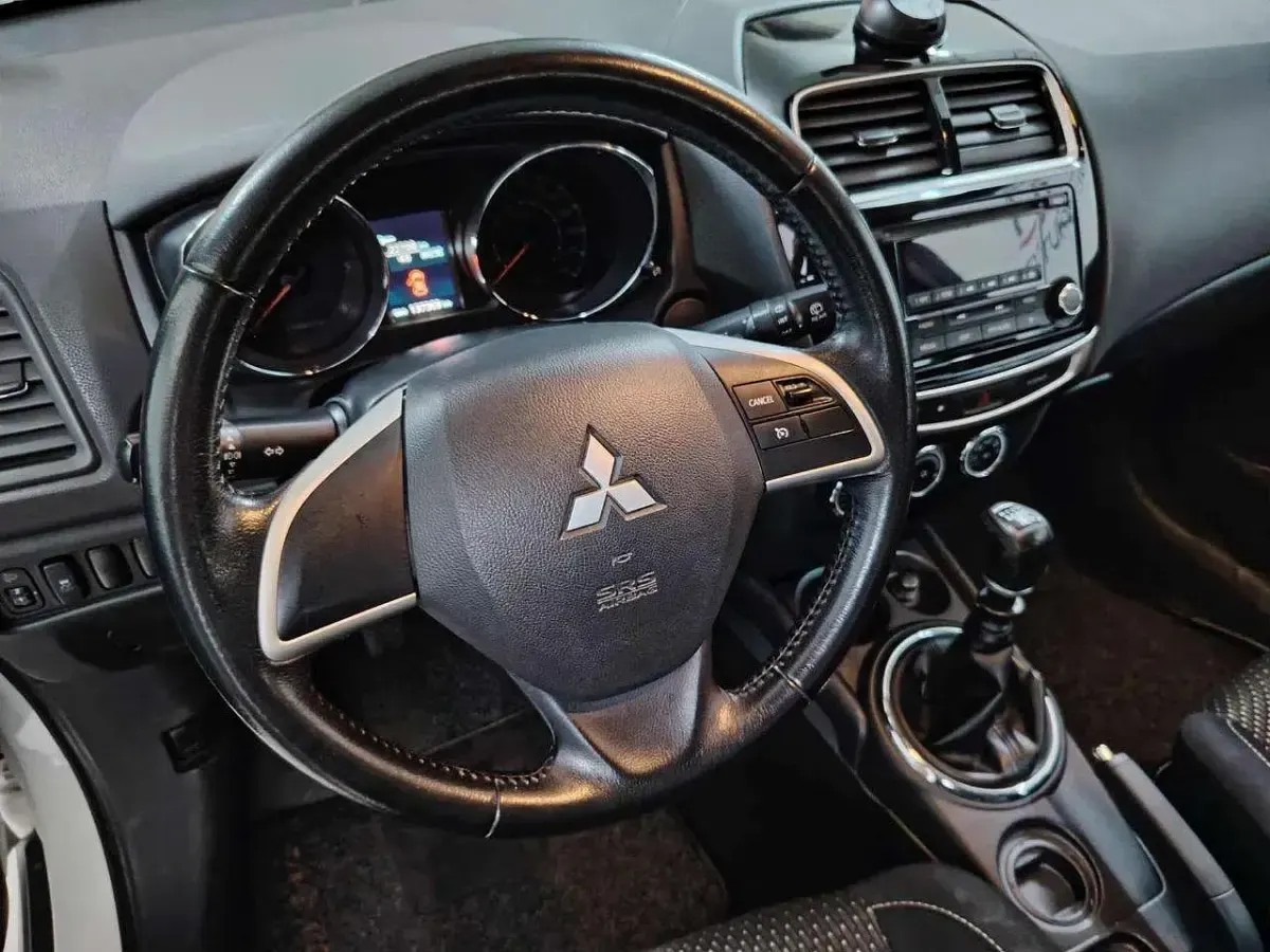Usata Mitsubishi ASX Invite 116 CV (85 kW) 2015 Bianco SUV