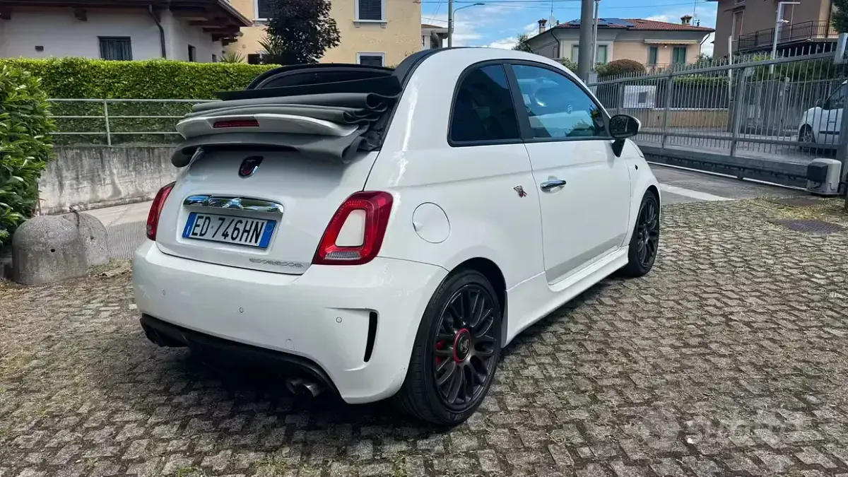Usata Abarth 500 Esseesse 135 CV (99 kW) 2010 Bianco Berlina