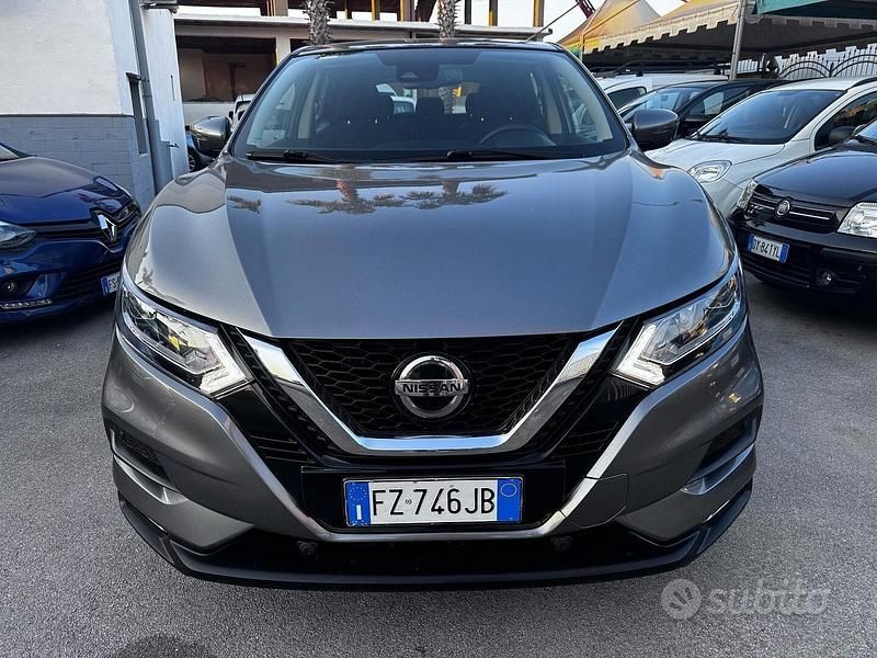 Usata Nissan Qashqai 150 CV (110 kW) 2020 Grigio SUV