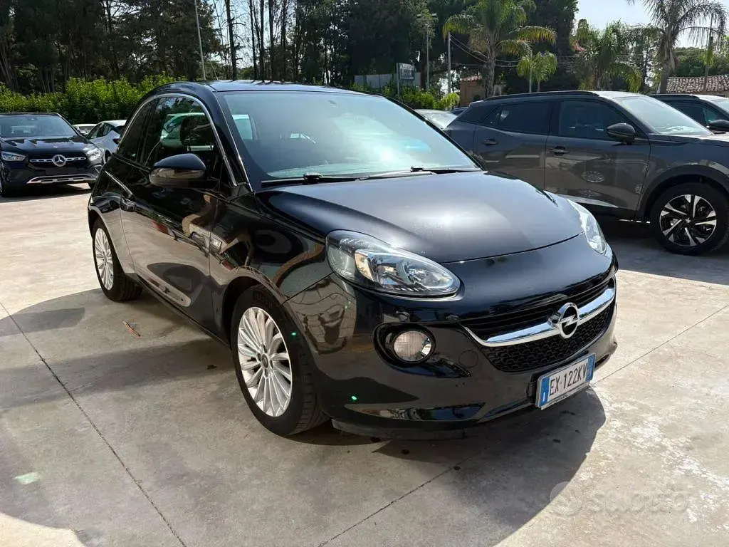 Usata Opel Adam Glam 69 CV (50 kW) 2014 Nero Utilitaria