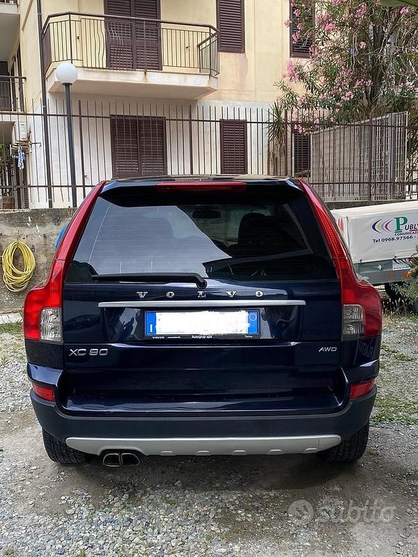 Usata Volvo XC90 185 CV (136 kW) 2007 Blu SUV