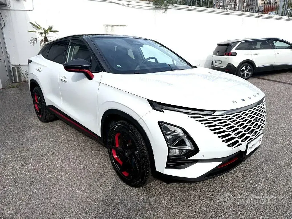 Usata Omoda 5 185 CV (136 kW) 2024 Bianco SUV