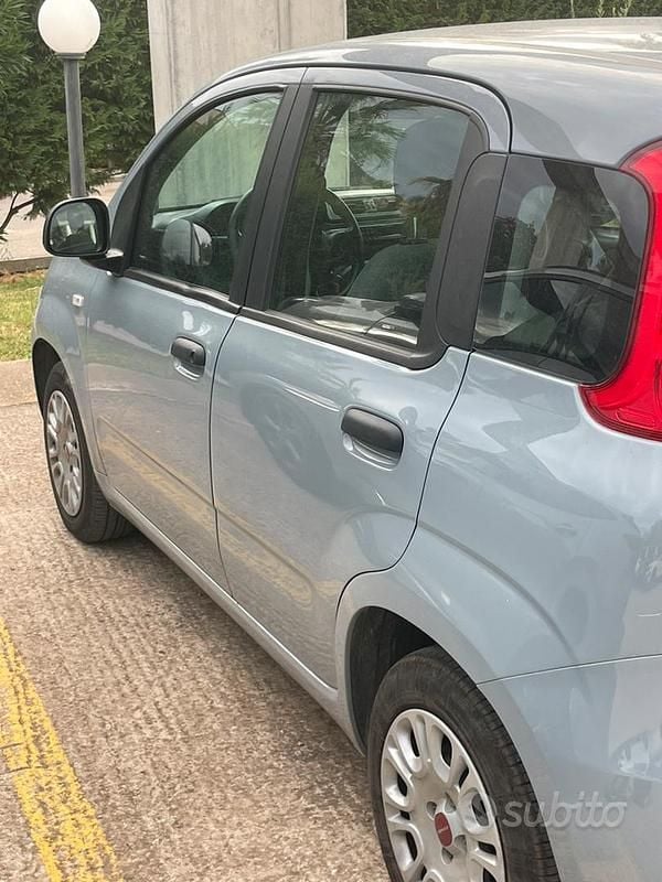 Usata Fiat Panda 70 CV (51 kW) 2022 Grigio Berlina