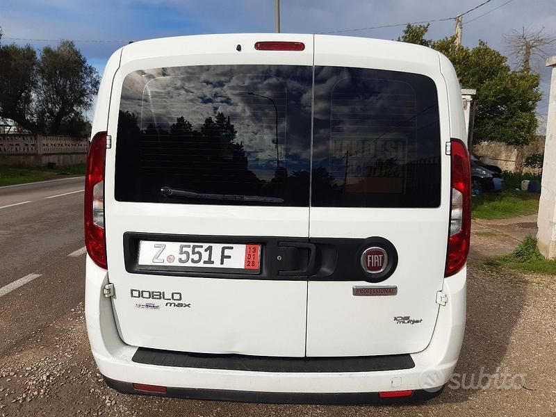 Usata Fiat Doblò 105 CV (77 kW) 2016 Bianco Monovolume