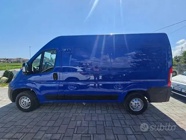 Usata Peugeot Boxer S 120 CV (88 kW) 2024 Blu Furgone
