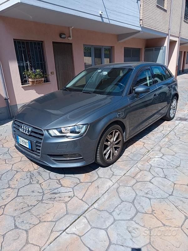 Usata Audi A3 Ambiente 110 CV (80 kW) 2015 Grigio Berlina