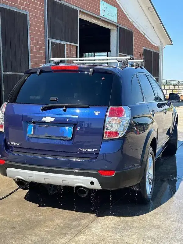 Usata Chevrolet Captiva LS 150 CV (110 kW) 2008 Bluazzurro SUV