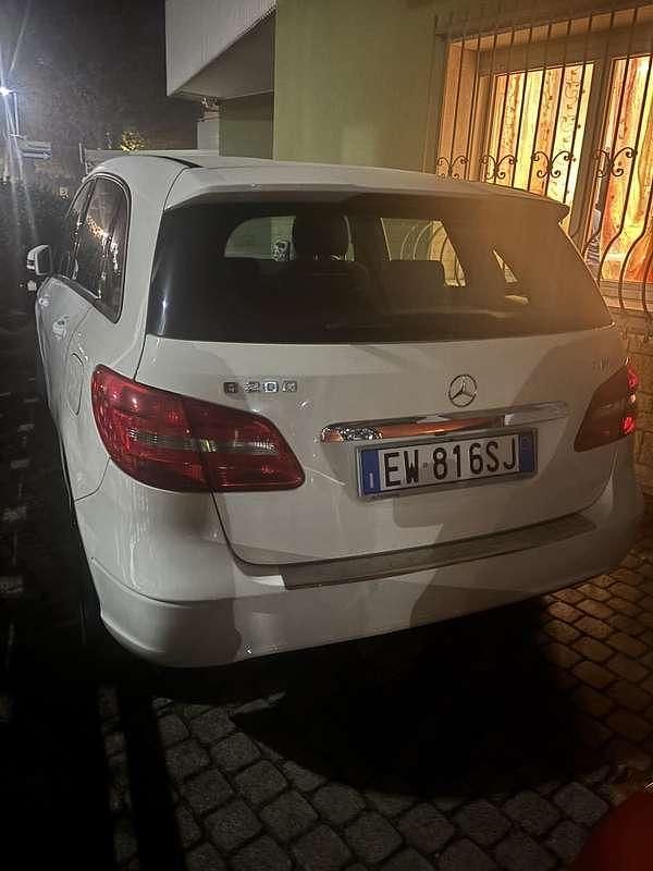 Usata Mercedes B200 Premium 136 CV (100 kW) 2014 Monovolume