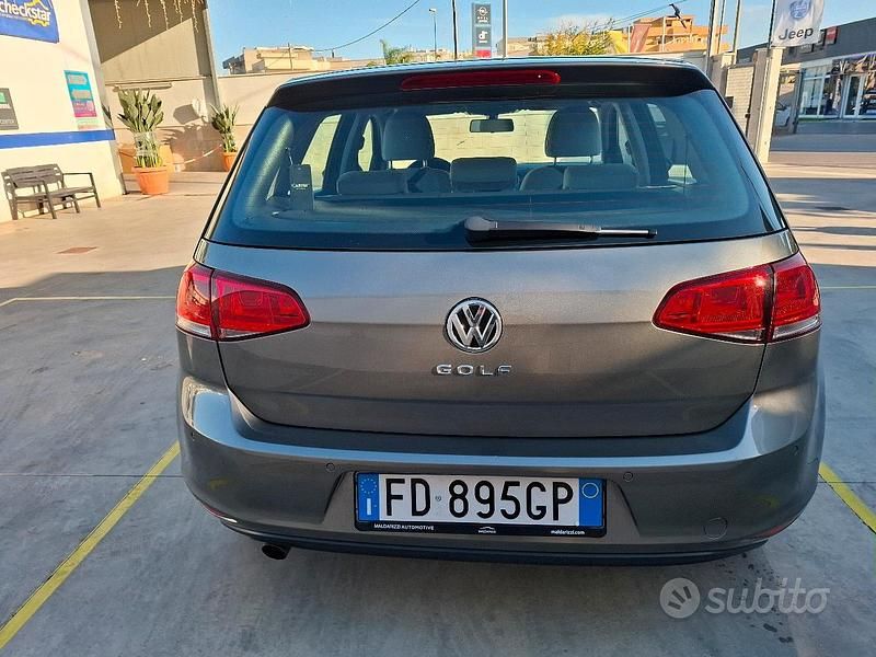 Usata VW Golf VII 105 CV (77 kW) 2016 Marrone Berlina