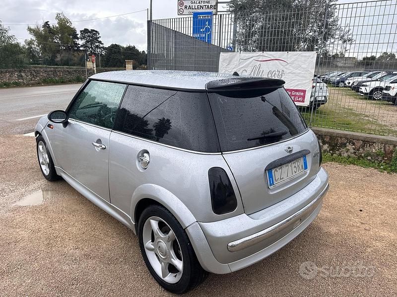 Occasion Mini ONE 75 ch (55 kW) 2003 Gris Citadine