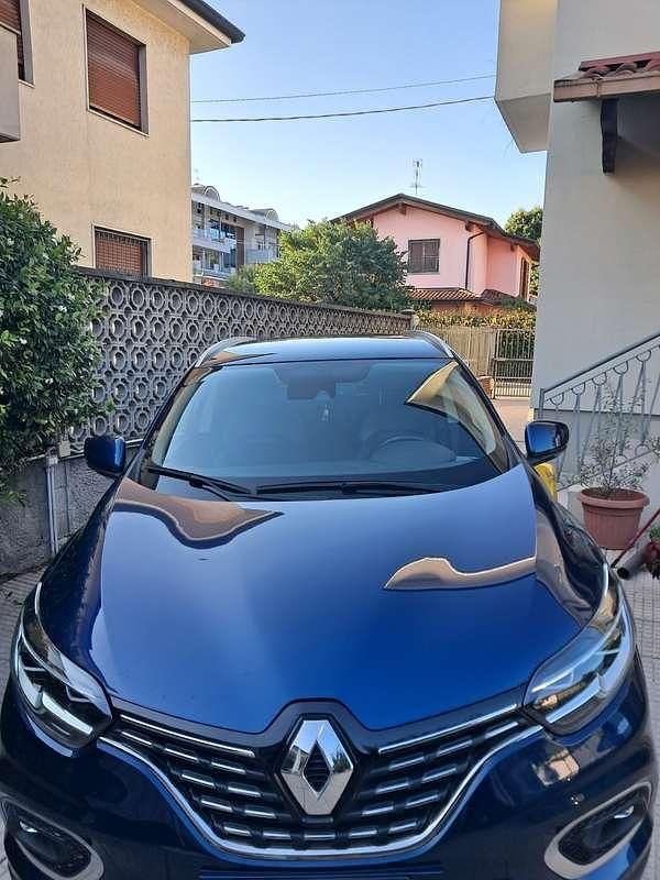 Second-hand Renault Kadjar Black Edition 116 CP (85 kW) 2021 Albastru SUV