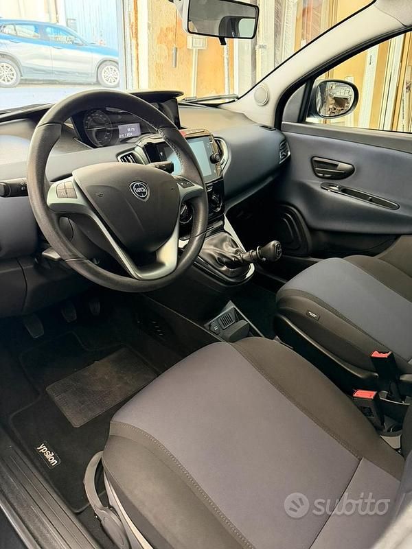 Usata Lancia Ypsilon S 69 CV (50 kW) 2024 Utilitaria