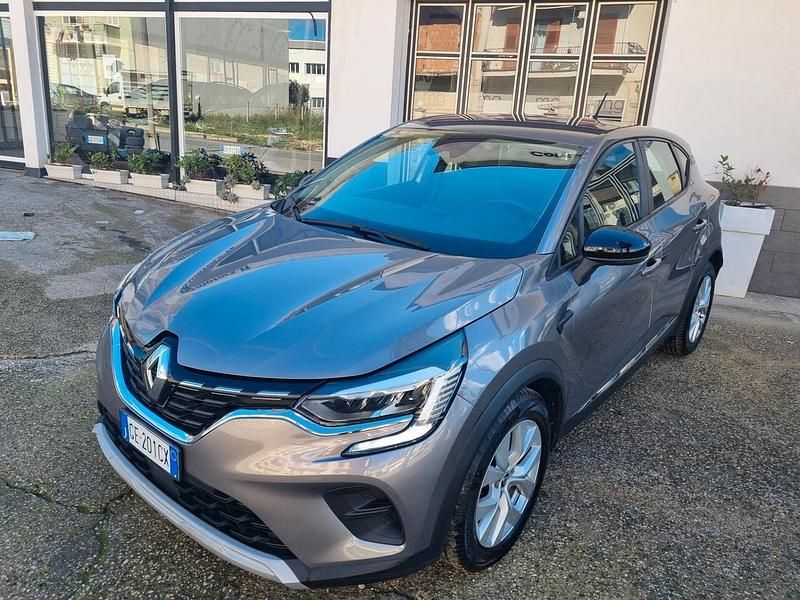 Usata Renault Captur Business 95 CV (69 kW) 2021 Grigio SUV