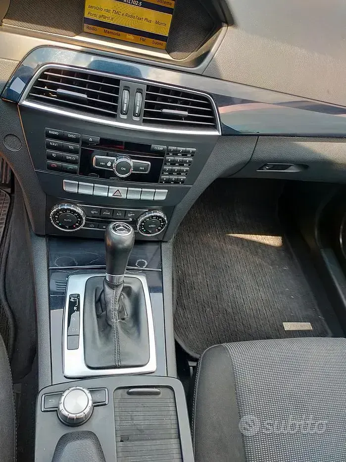 Usata Mercedes C220 170 CV (125 kW) 2013 Grigio Berlina