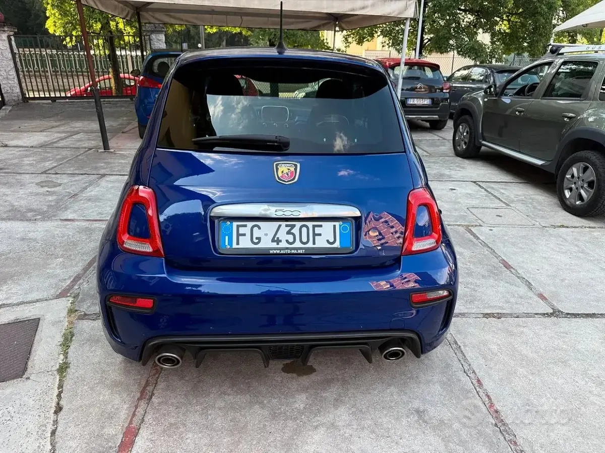 Usata Abarth 595 145 CV (106 kW) 2016 Bluazzurro Berlina