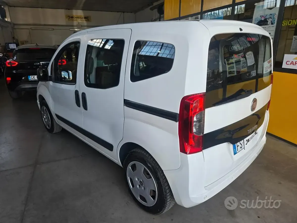 Usata Fiat Qubo Trekking 70 CV (51 kW) 2018 Bianco Monovolume
