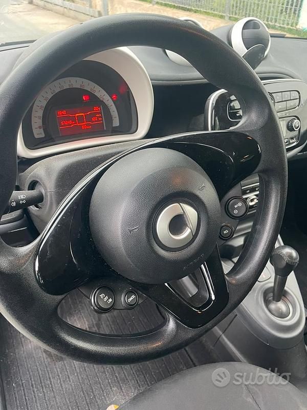 Usata Smart ForFour Electric Drive 44 kW (61 CV) 2019 Nero Utilitaria