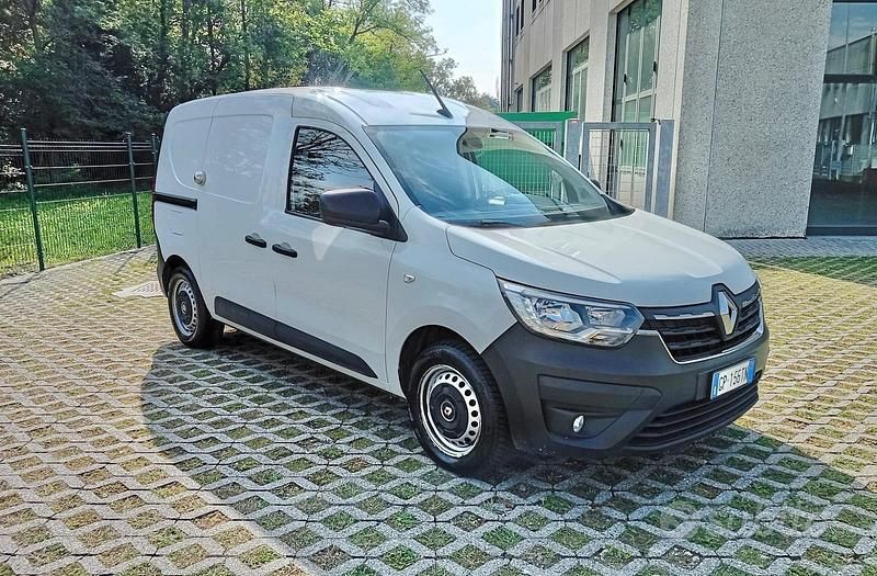 Usado Renault Express 95 CV (69 kW) 2021 Blanco Monovolumen