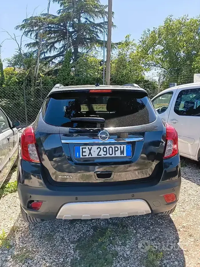 Usata Opel Mokka 116 CV (85 kW) 2014 Nero SUV