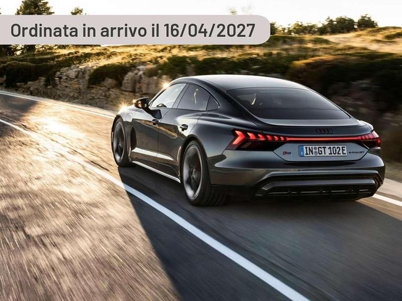 Nuova Audi e-tron GT quattro 163 kW (222 CV) 2025 Argento Berlina