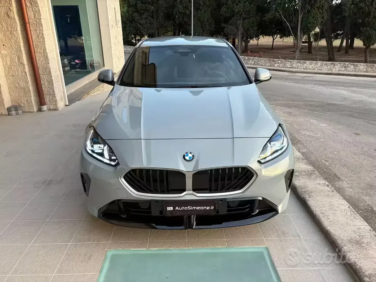 Nuova BMW 120 M Sport 150 CV (110 kW) 2026 Grigio Utilitaria