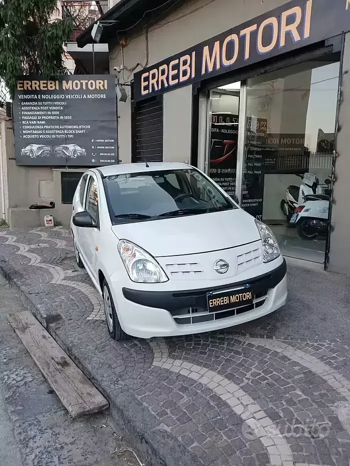 Usata Nissan Pixo 68 CV (50 kW) 2010 Bianco Utilitaria