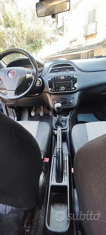 Usata Fiat Grande Punto 95 CV (69 kW) 2017 Blu Utilitaria